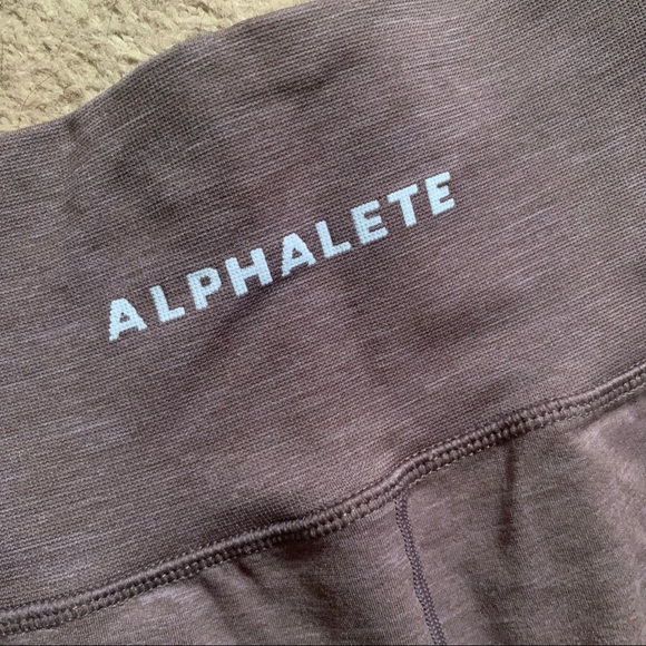 Alphalete ‘OG Revival’ Legging (S) - moon rock - Picture 3 of 5
